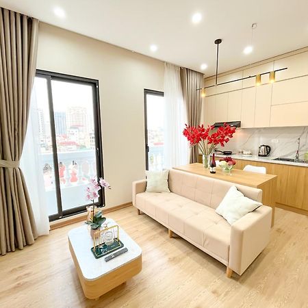 Amazing Housing Lac Long Quan Hanoi Dış mekan fotoğraf