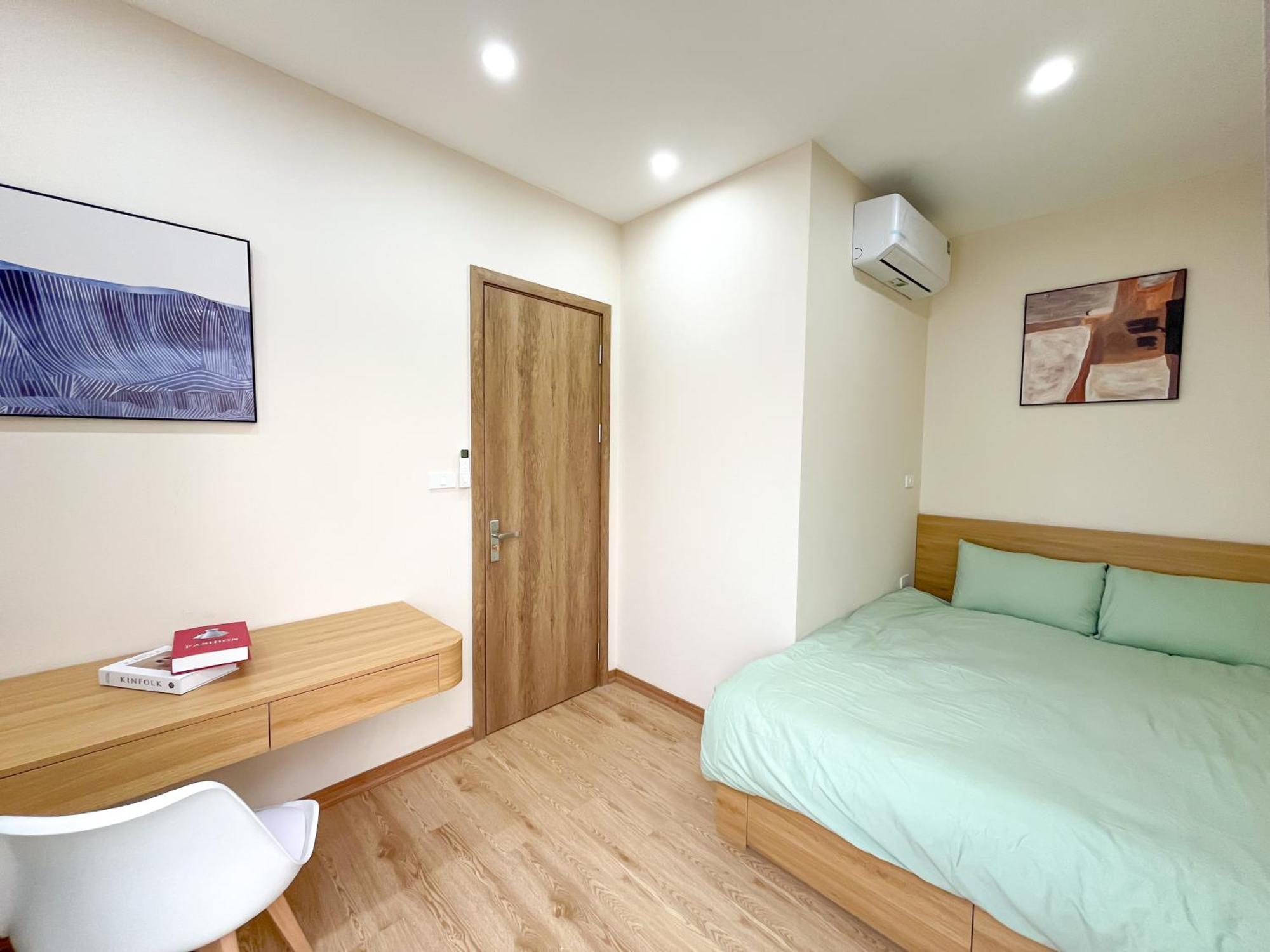 Amazing Housing Lac Long Quan Hanoi Dış mekan fotoğraf