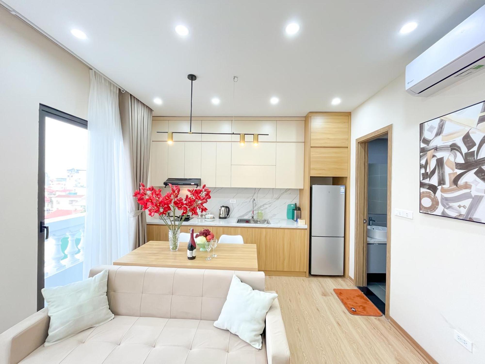 Amazing Housing Lac Long Quan Hanoi Dış mekan fotoğraf
