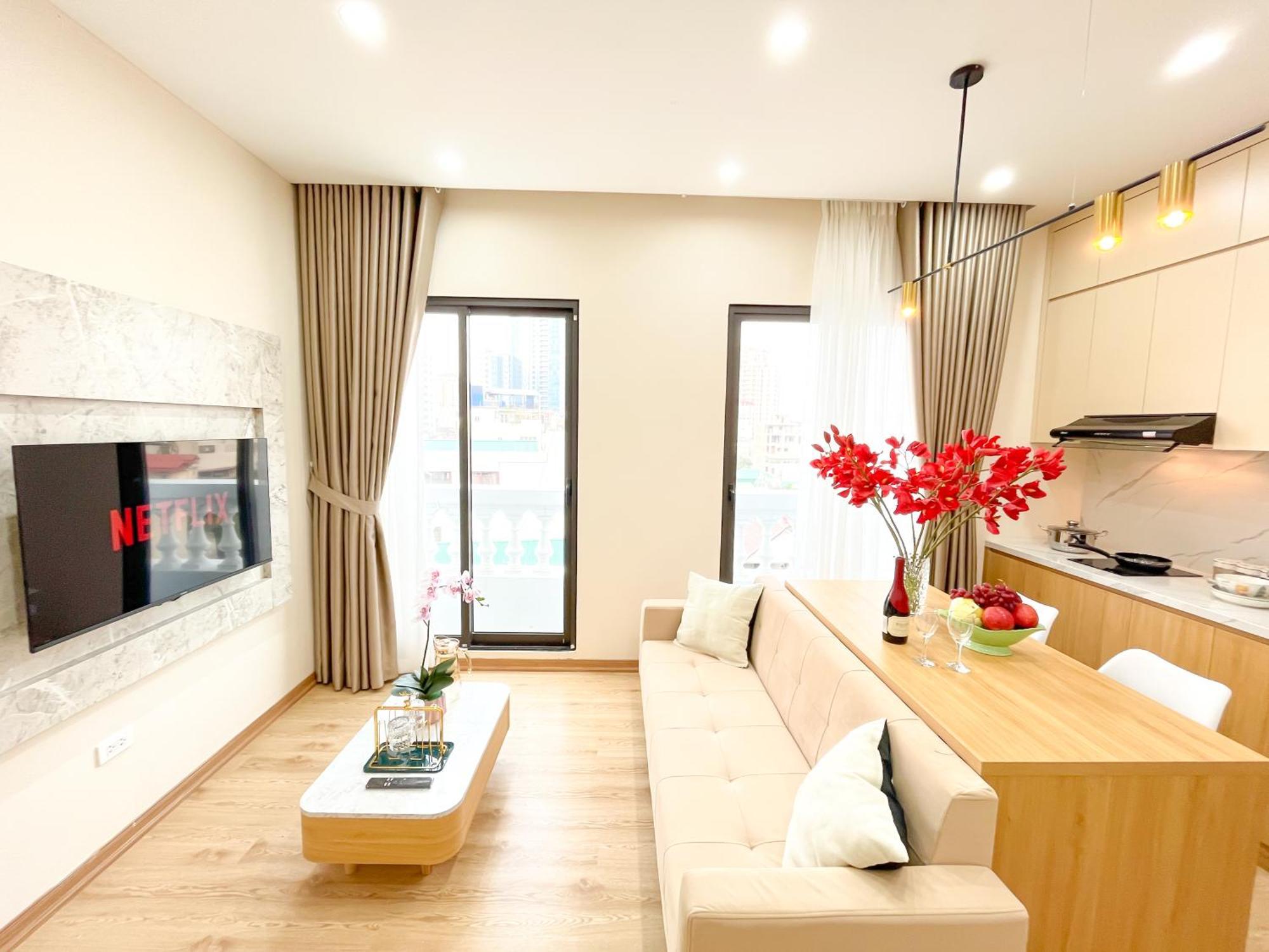 Amazing Housing Lac Long Quan Hanoi Dış mekan fotoğraf