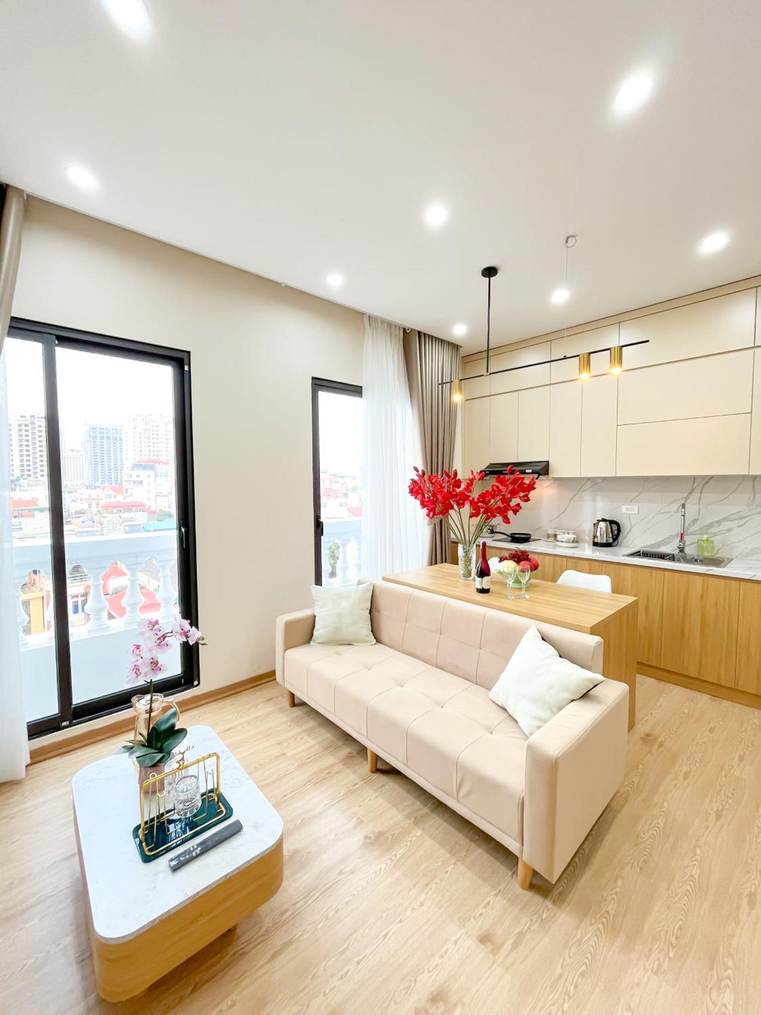 Amazing Housing Lac Long Quan Hanoi Dış mekan fotoğraf